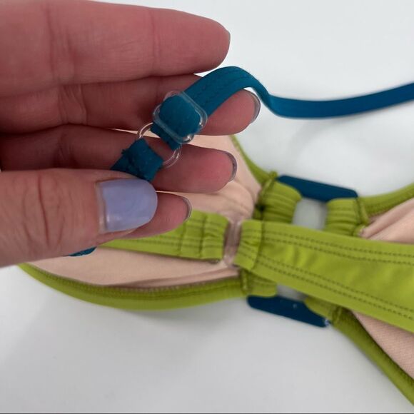 NWT-Newport‎ news bikini top Green & Teal size 4 - Picture 6 of 9